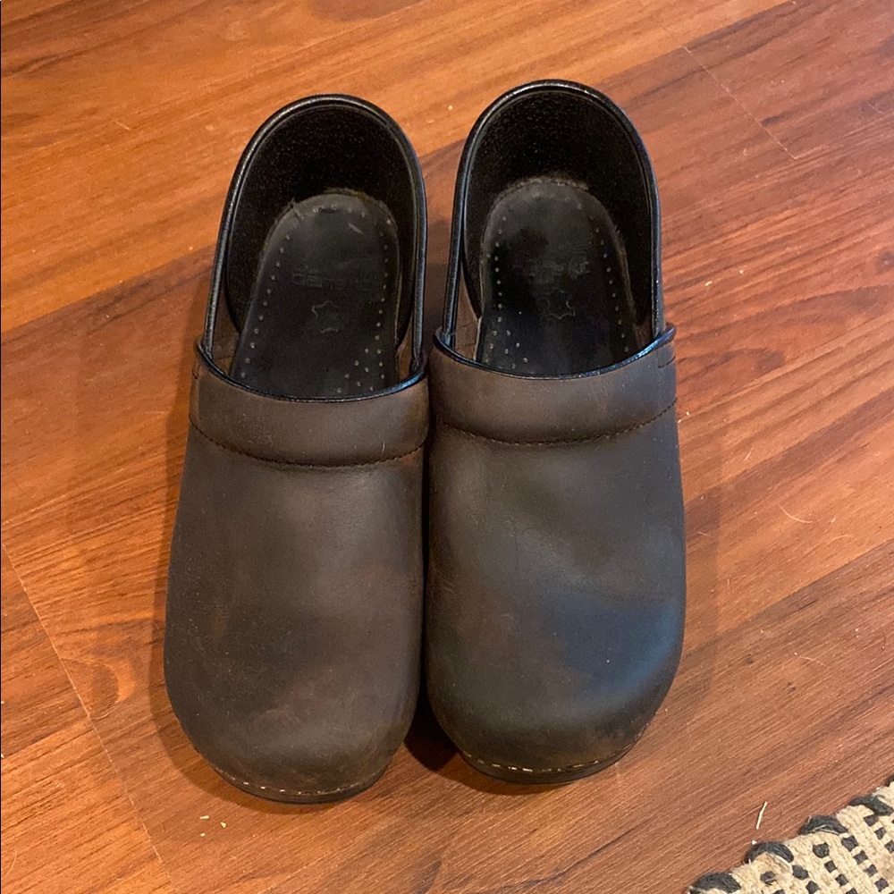 Women’s dansko Brown Leather Clogs